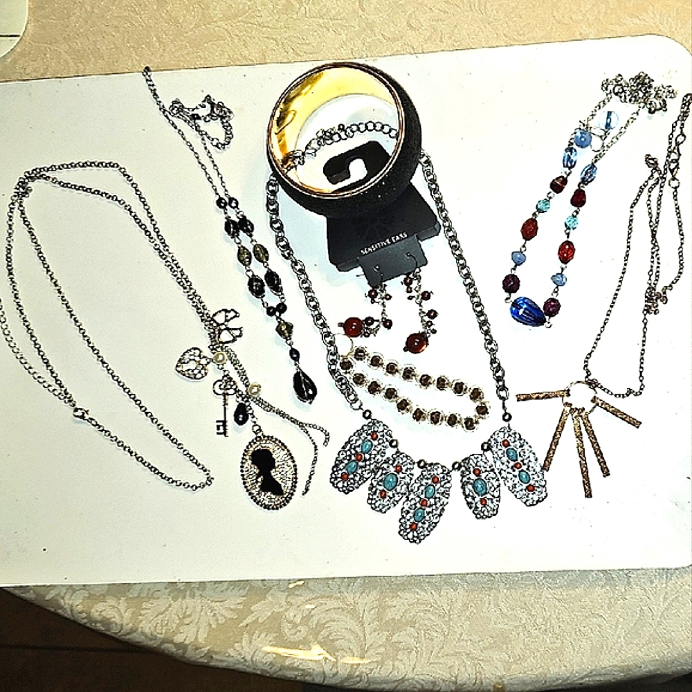 Elegant Silver and Gold Jewelry Set